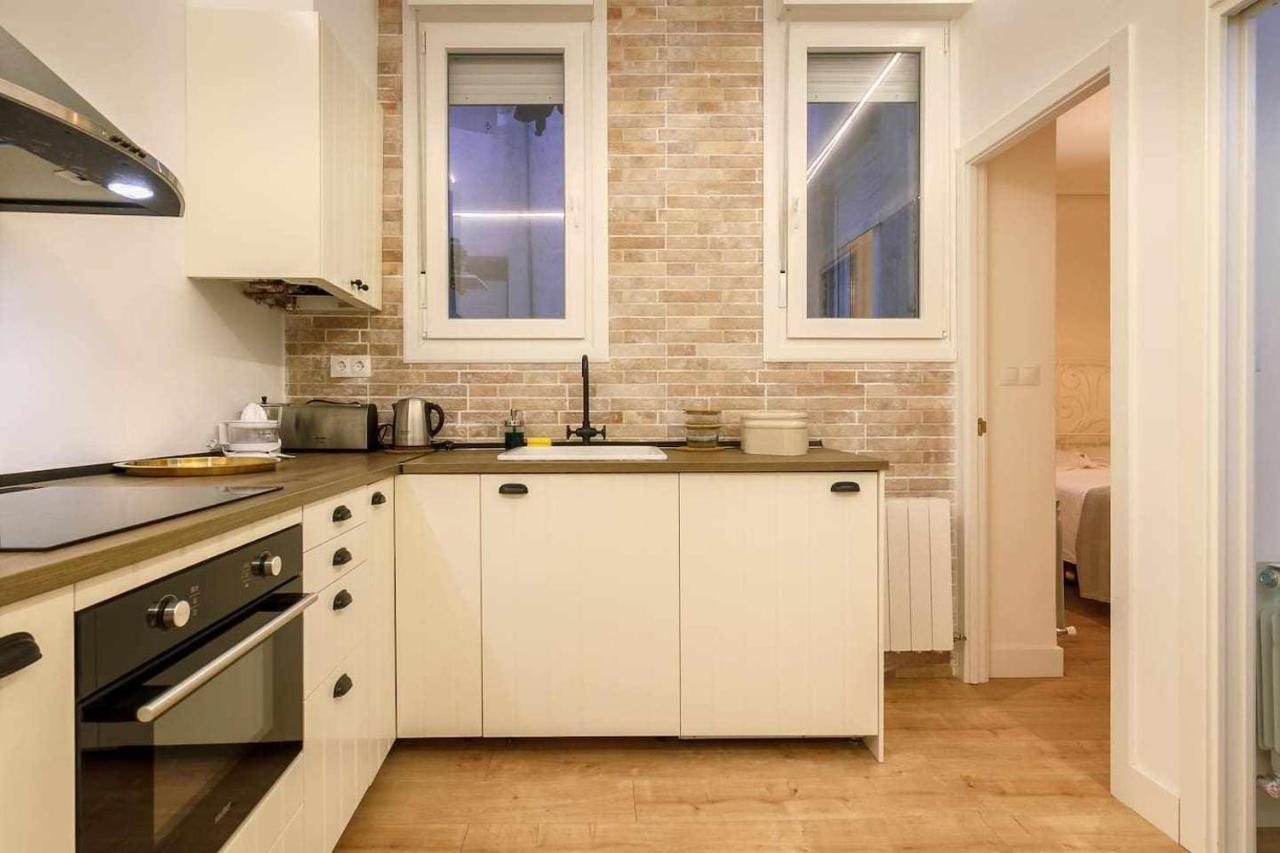 Vivienda Turistica Estilosa En La Zona Vieja Bilbao Exterior foto