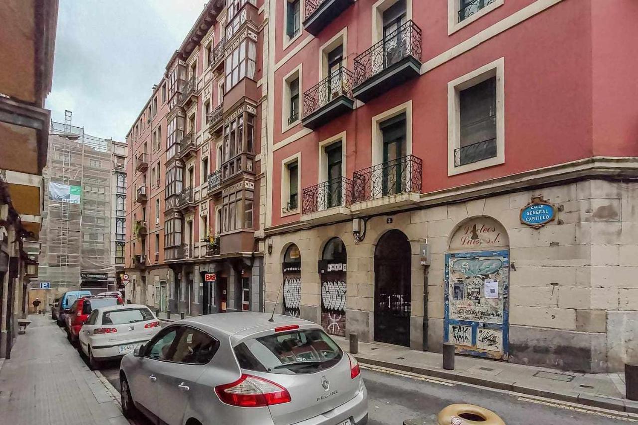 Vivienda Turistica Estilosa En La Zona Vieja Bilbao Exterior foto